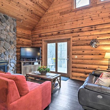 Secluded Gaylord Cabin With Deck, Fire Pit And Grill! Exteriér fotografie