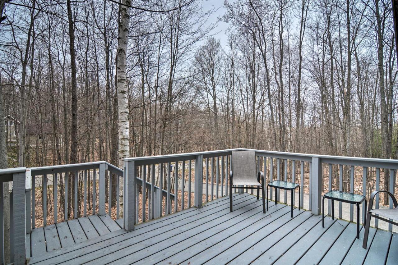 Secluded Gaylord Cabin With Deck, Fire Pit And Grill! Exteriér fotografie