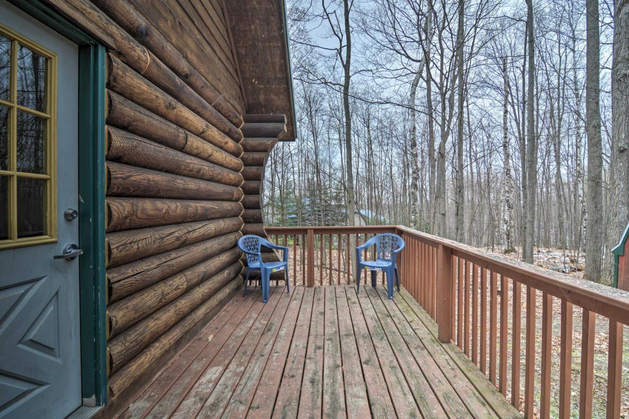 Secluded Gaylord Cabin With Deck, Fire Pit And Grill! Exteriér fotografie